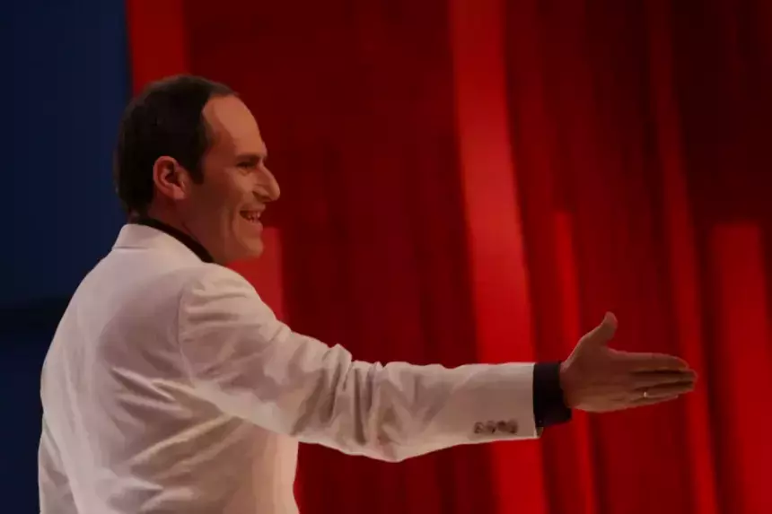 «Эмиграция — это травма»: уехавший из РФ Шац* рассказал о жизни в Израиле