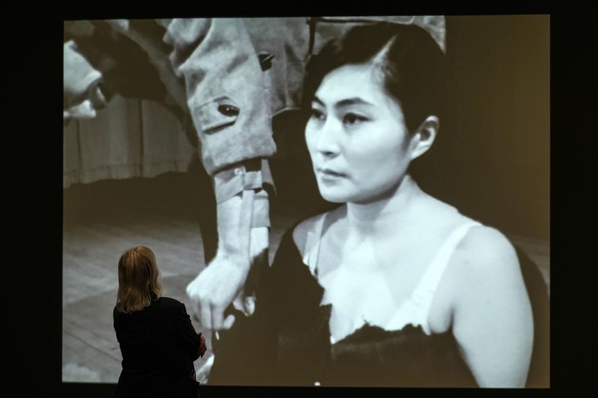 Попали в секту: 61-летняя дочь Йоко Оно рассказала правду о похищении