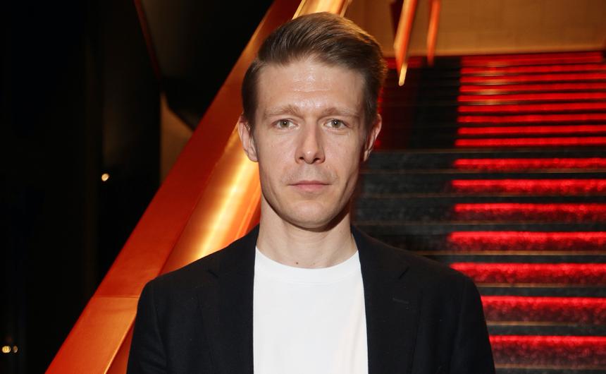 «Все там были невероятно грустные»: Никита Ефремов вспомнил о похоронах дедушки Олега Ефремова