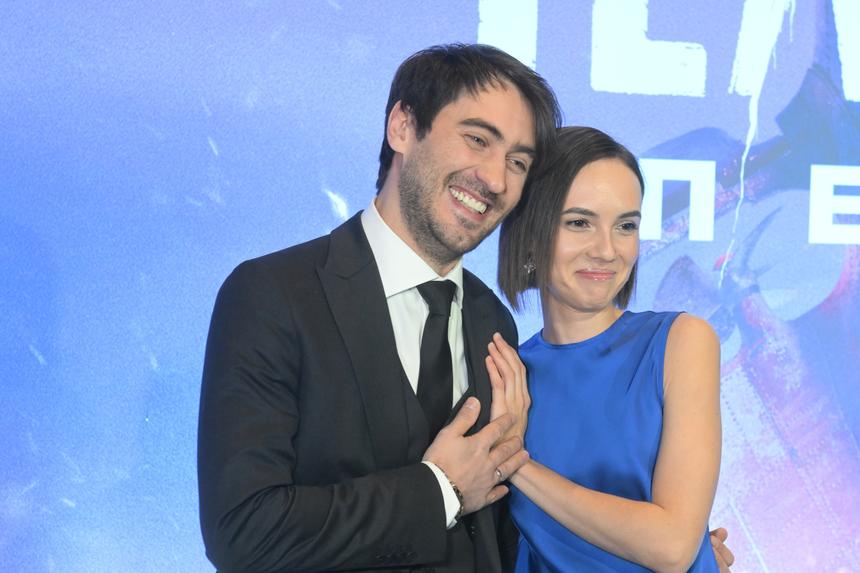 «Я люблю тебя»: 30-летняя актриса Стася Милославская выходит замуж