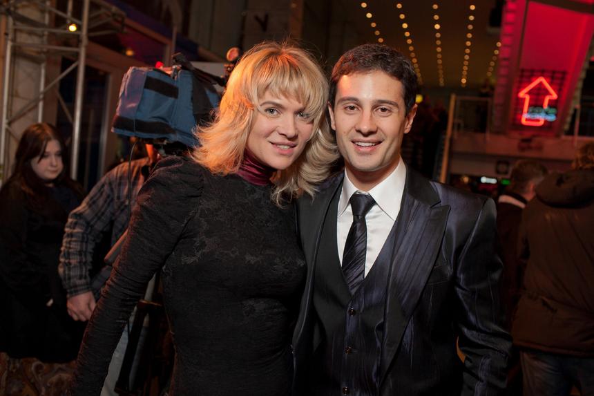 «Я не на последнем издыхании»: жена Антона Макарского вступилась за актера после обвинений в абьюзе