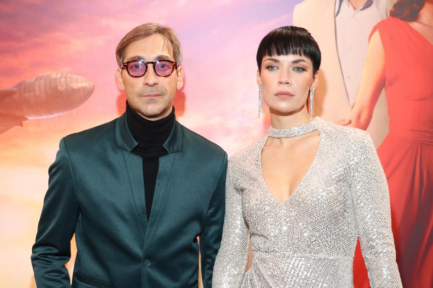 «В кино я чувствую себя более уверенно и свободно»: Артем Ткаченко о театре, знаковой роли, жене и сыновьях