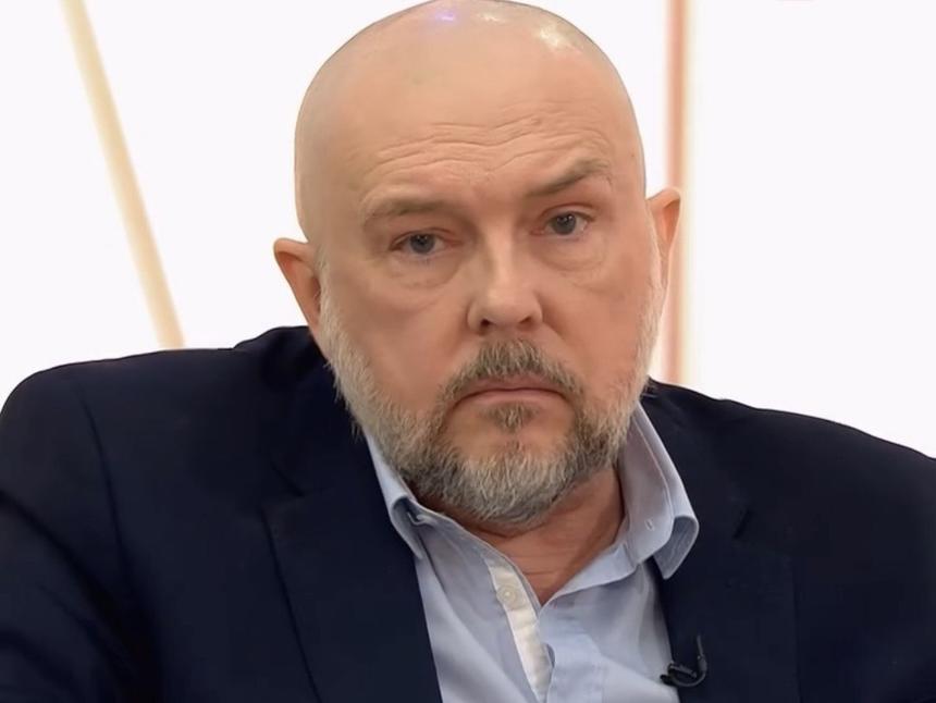 Непубличный сын актера Алексея Нилова Дмитрий женился в Петербурге