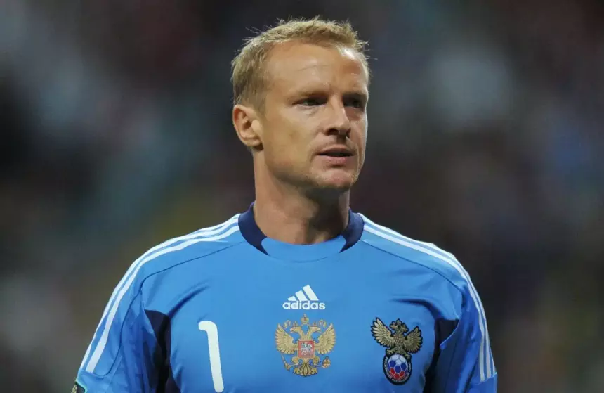 Бывший вратарь «Зенита» Вячеслав Малафеев станет отцом в четвертый раз