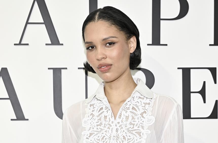 23-летняя представительница «традиционных жен» Нара Смит ждет четвертого ребенка