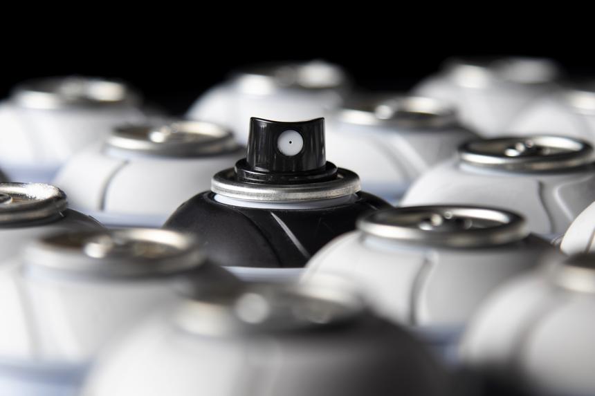 В Подмосковье два жителя залили перцовым газом детей, которые гуляли на площадке