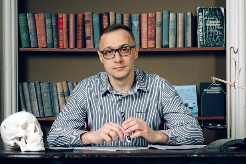 «Органы должны быть помещены обратно»: судмедэксперт рассказал о несостыковках в деле умершего в Челябинске младенца