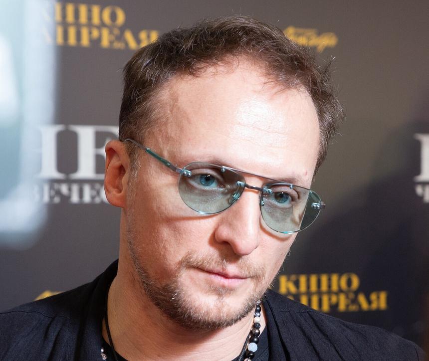 Бросил сына и уехал из страны: Владимир Мишуков вышел на связь в день рождения наследника