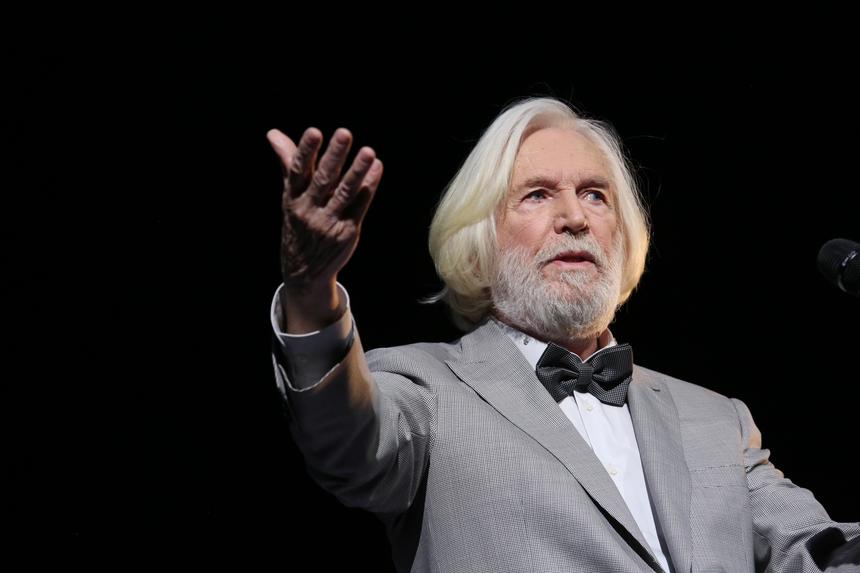 «Измены случались, но не были частыми»: звезда «Кин-дза-дза!» Станислав Любшин бросил жену ради студентки