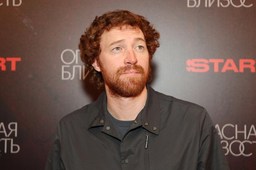 «Отца ни разу в жизни не видел»: актер Бесчастный рассказал о душевной травме из-за родителей