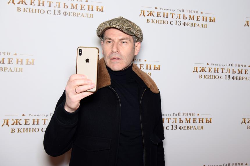 Комик Михаил Шац* спрятался от обстрелов в российском консульстве в Тель-Авиве