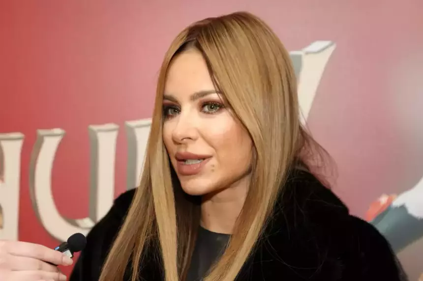 «Наша эстрада - бесовская паутина»: Вика Цыганова заявила о продажных знаменитостях, отмывающих Ани Лорак