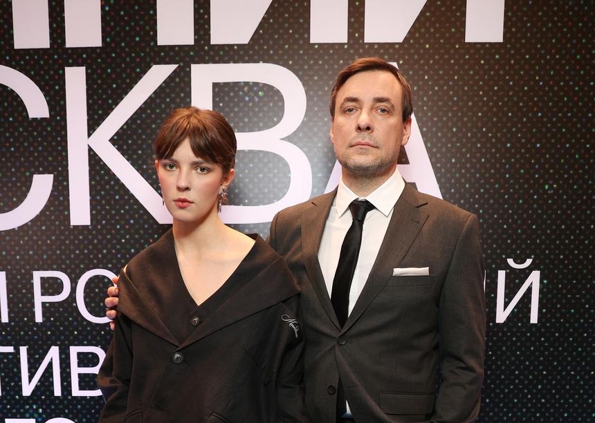 «Мы идеальный вариант»: дочь Евгения Цыганова Полина показала своего нового возлюбленного