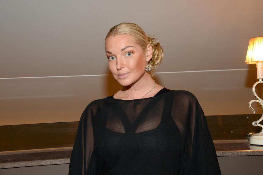 «Он никогда не будет счастлив без меня»: Анастасия Волочкова «прошлась» по бывшему Сулейману Керимову