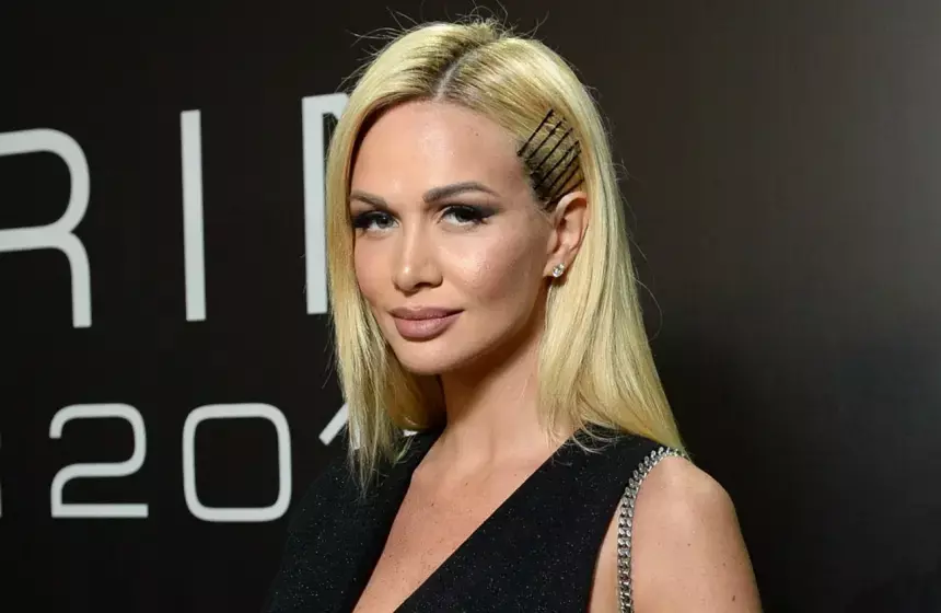 Виктория Лопырева рассказала о жизни на две страны и сыне от Игоря Булатова