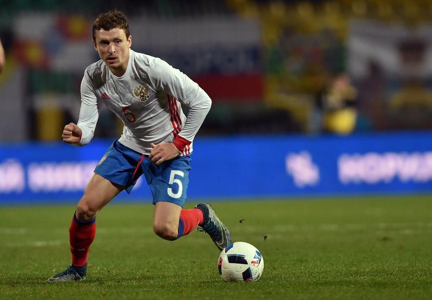 «Алиса для него никто»: футболист Мамаев забыл о существовании дочери от прошлого брака и назвал сына первенцем