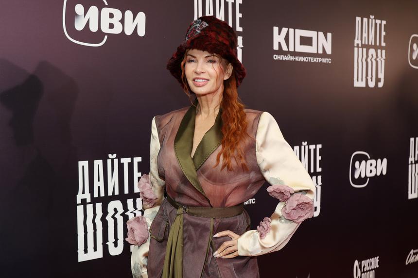 «Как в любом прайде, там бывают разборки»: Эвелина Бледанс о нападении льва на Олега Зубкова