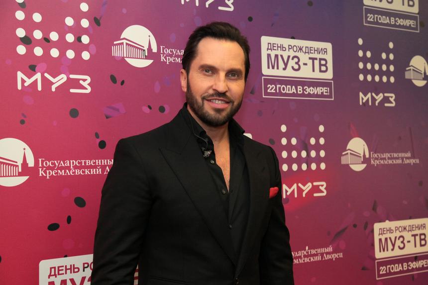 «Успел вернуться, но не посетил отца»: писатель Прилепин высказался об отказе Александра Реввы ехать в Донецк