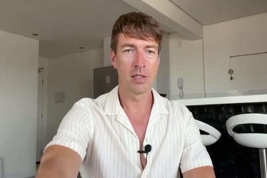 «Подожду, пока перестанут злиться»: Алекс Лесли признался, что не вернется в Россию из-за Мизулиной и Собчак