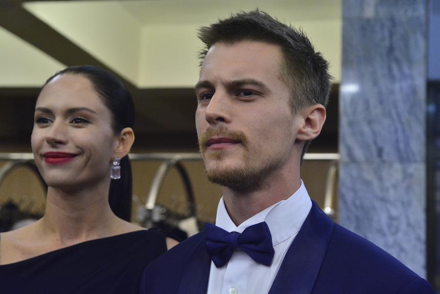 «Очень много дал мне»: Иван Янковский раскрыл, чему научился у знаменитого деда