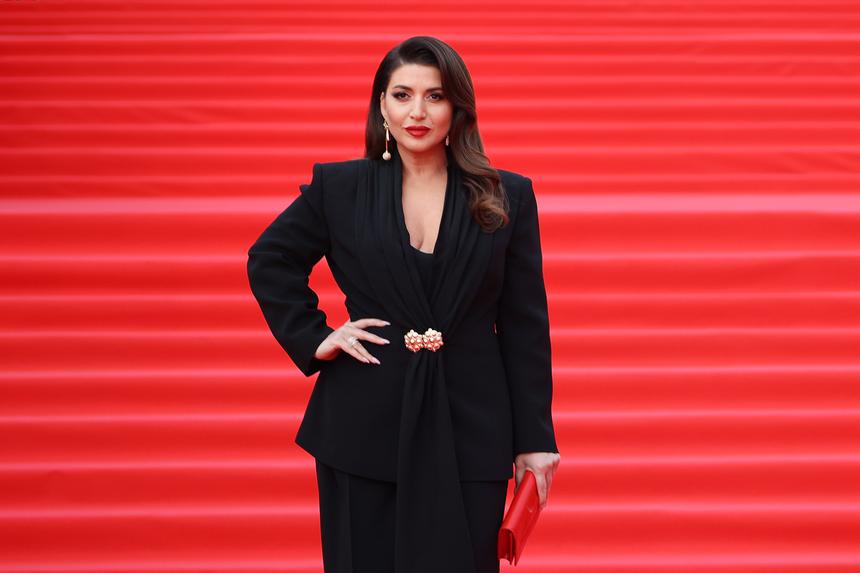 «Все зависит от заказчиков и мероприятия»: раскрыт гонорар Жасмин за частное выступление