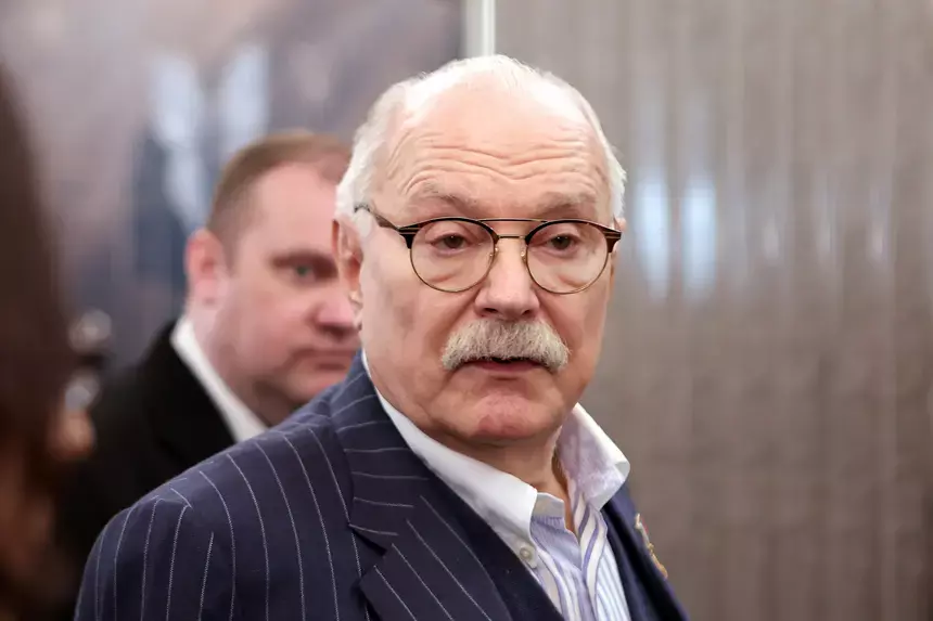 Никита Михалков отреагировал на объявление его в розыск на Украине