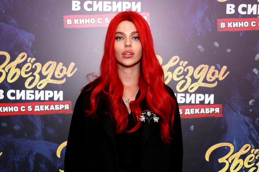 Переволновалась или отыграла роль? Психолог объяснил провал Блохиной на открытии «Алых парусов»