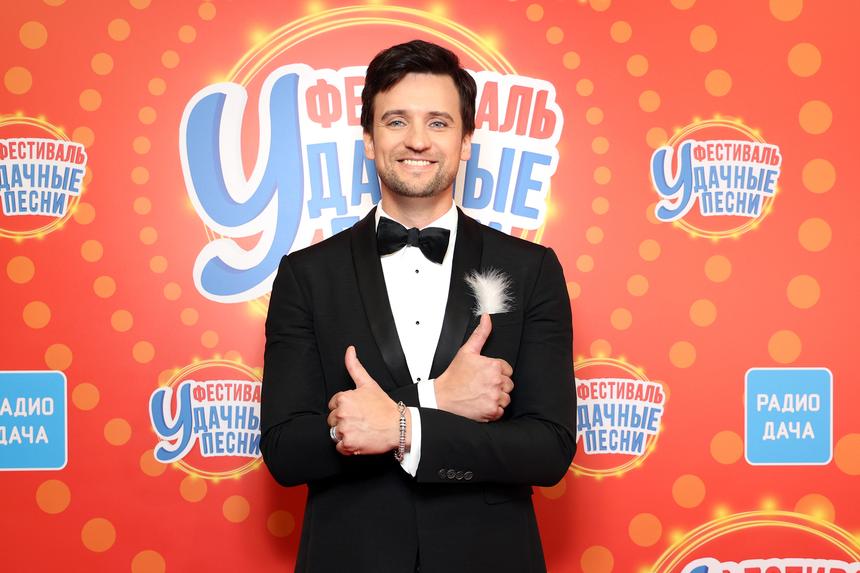 «Она поймала тепловой удар»: Дмитрий Колдун с женой пострадали в Испании