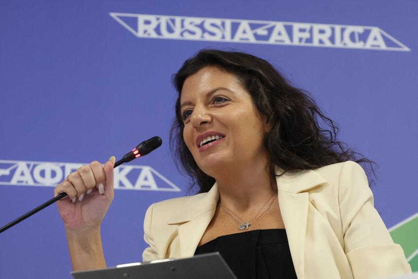 «Врожденная аномалия, но жить-то надо»: жена Тиграна Кеосаяна Маргарита Симоньян раскрыла правду о здоровье