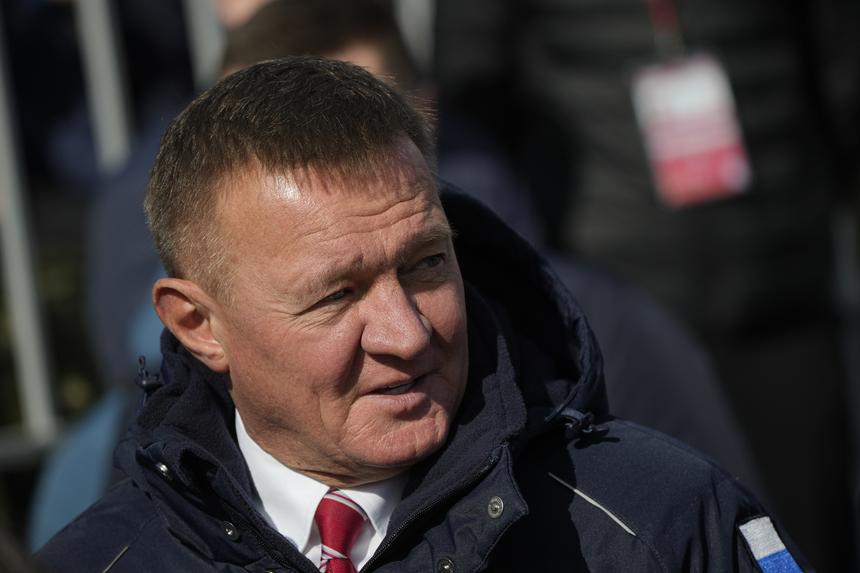 Сегодня его сняли с должности главы Минтранса РФ: Романа Старовойта нашли мертвым