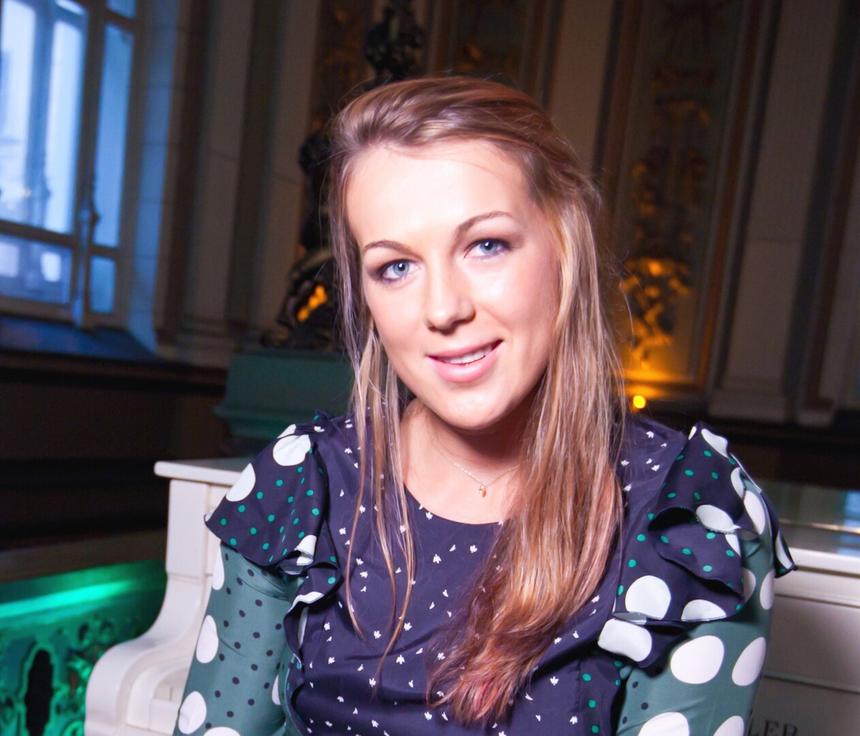 «Готовы за деньги делать все, что хочешь»: Бородин высказался о пришедшей с пивом на пресс-конференцию Павлюченковой