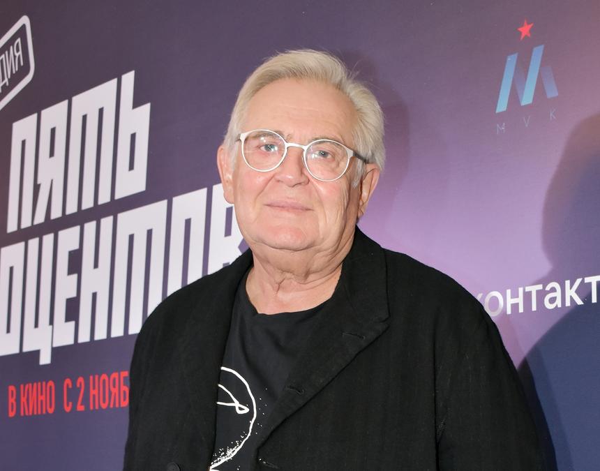 «Устроил скандал Илюше»: актер Юрий Стоянов вспомнил, как по его вине чуть не закрылась программа «Городок»