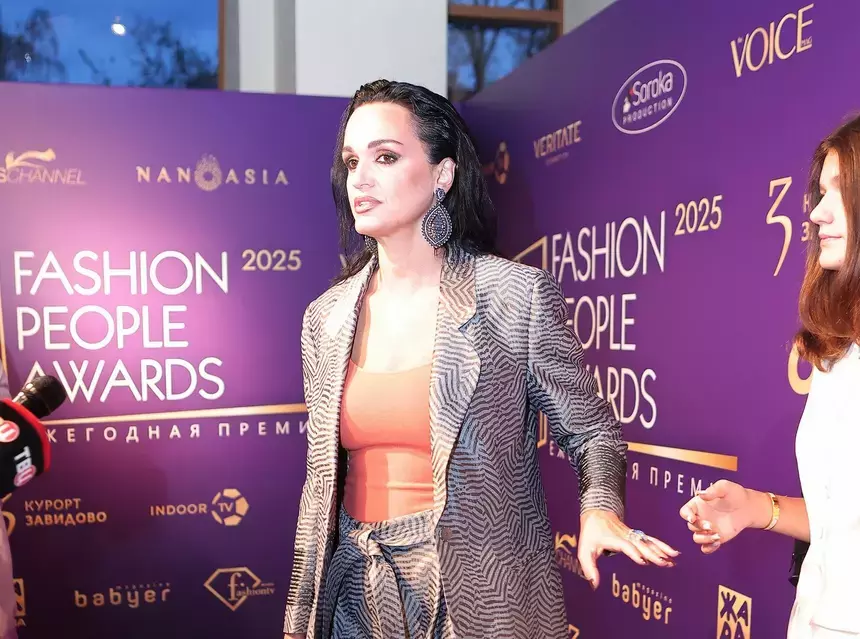 Возлюбленный Славы подарил певице кольцо за 17 миллионов рублей