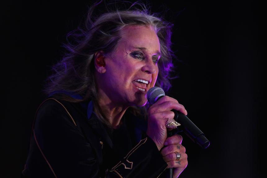 «История о падении в ад»: рок-музыкант Оззи Осборн поделился воспоминаниями о бурной молодости и своей болезни