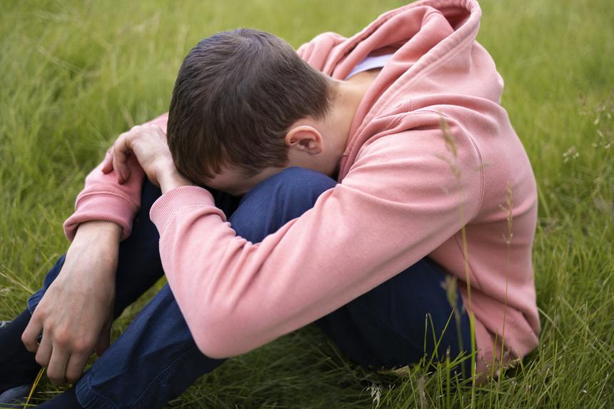 Ударивший девочек молотком подросток объяснил свой поступок