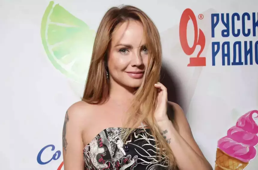 «Если не пьешь, то ты не артист»: МакSим рассказала о пережитой алкогольной зависимости