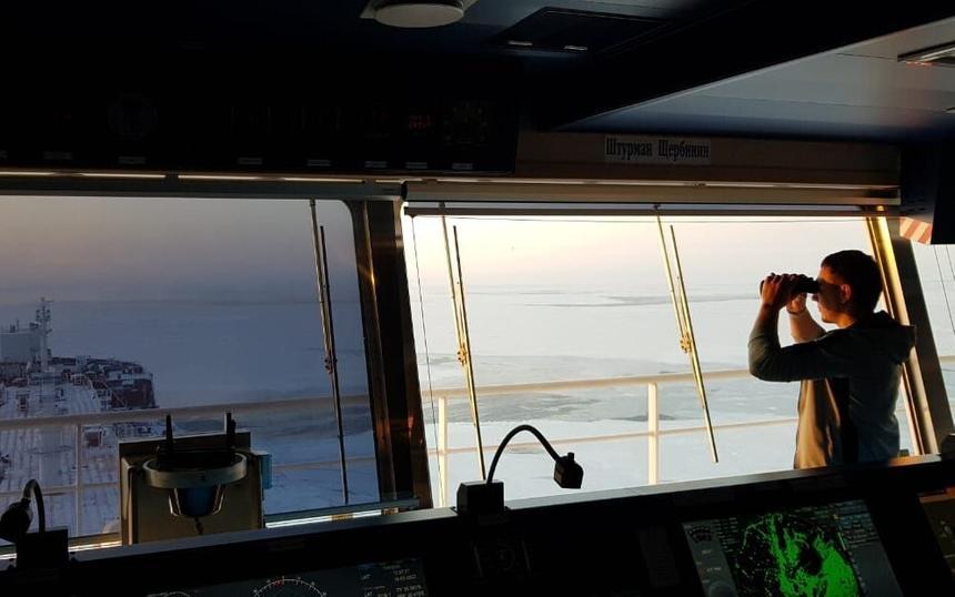 «Некоторые мои товарищи покидали рейсы досрочно»: матрос 1-го класса рассказал о тяжелой службе на танкере в Арктике