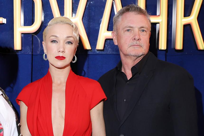 На ней лица не было: дочь Юрия Мороза вышла в свет за день до смерти отца от рака