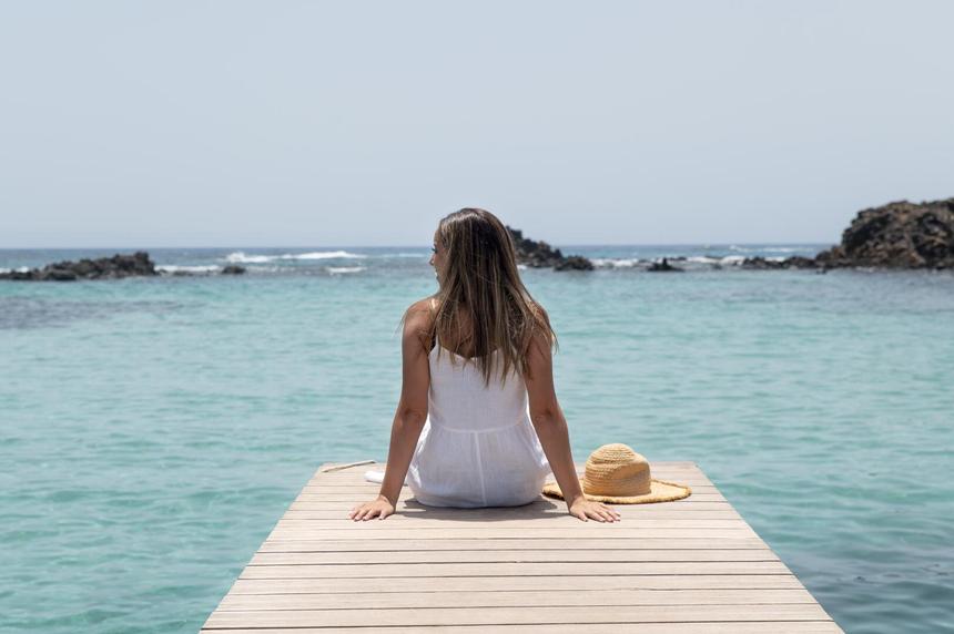 Ошибка, которая едва не стоила жизни: турецкие врачи приняли рак у британки за тепловой удар