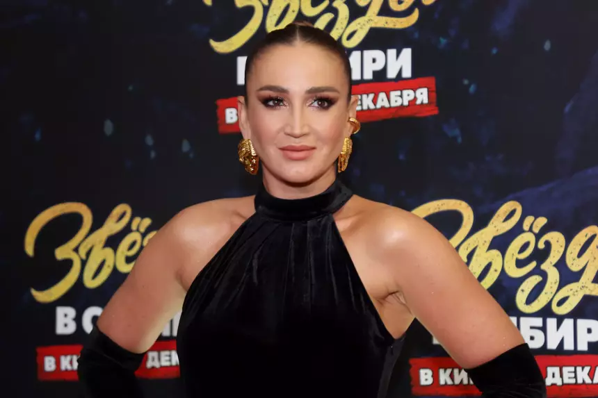 «Глазки уже не видят, состояние критическое»: у Ольги Бузовой умирает любимая собака Ева