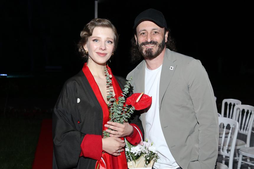 Илья Авербух и Лиза Арзамасова улетели из России после скандала из-за интервью Собчак