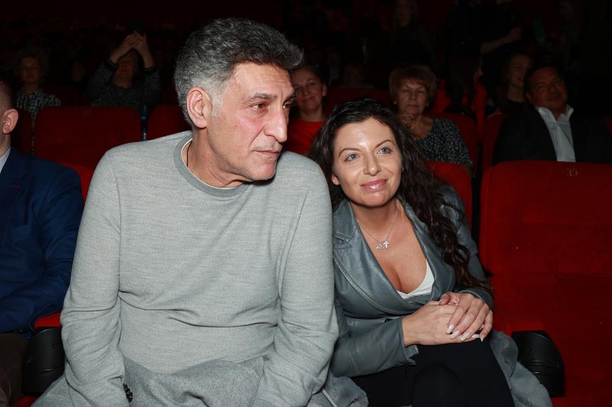 «Я не боюсь сглаза»: Маргарита Симоньян рассказала о состоянии Кеосаяна, 7 месяцев находящегося в коме