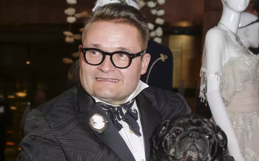 «Бесплатно ничего в этой жизни не бывает»: Александр Васильев раскрыл, откуда у него квартира в Париже