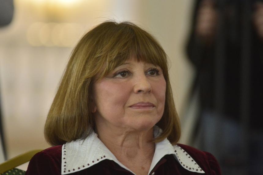 «Из этой девочки может получиться новая Любовь Орлова»: Наталья Варлей вспомнила о работе с Гайдаем