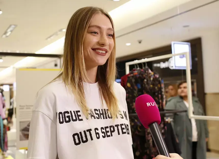 Мария Миногарова выложила кадры из ЗАГСа с возлюбленным Александром Горчилиным