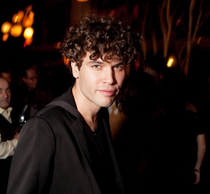 «Папой стал недавно»: Ирина Тонева раскрыла секрет экс-солиста «Корней» Павла Артемьева