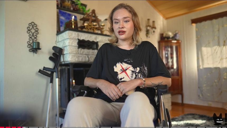 В инвалидном кресле: искалеченная в Дубае модель Ковальчук показала, как сейчас выглядит