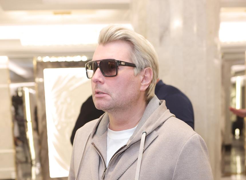 «Организм буквально поедает сам себя»: раскрыт секрет похудения Николая Баскова