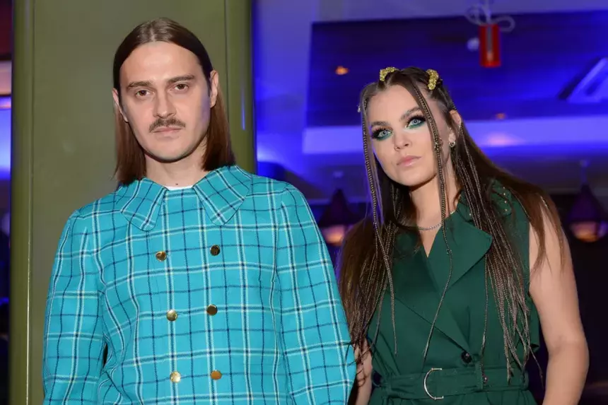 40-летний певец Илья Прусикин* поделился снимком с детьми от разных браков