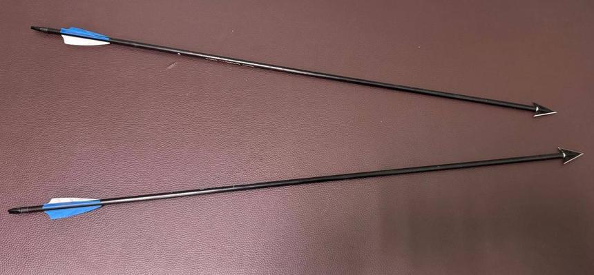 Вооруженный луком мужчина выстрелил в работниц завода в Санкт-Петербурге